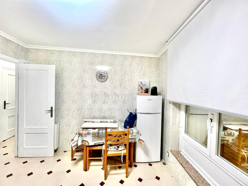 Apartamento Vaqueiro Тинео Екстериор снимка